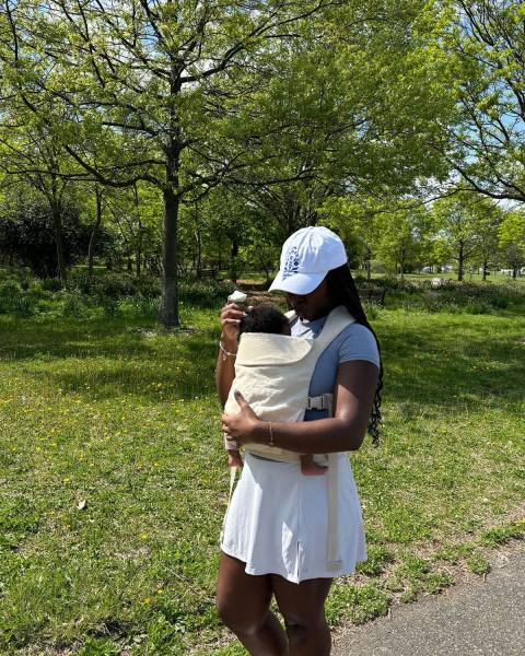 Annie Blay using Wildbird Aerial baby carrier